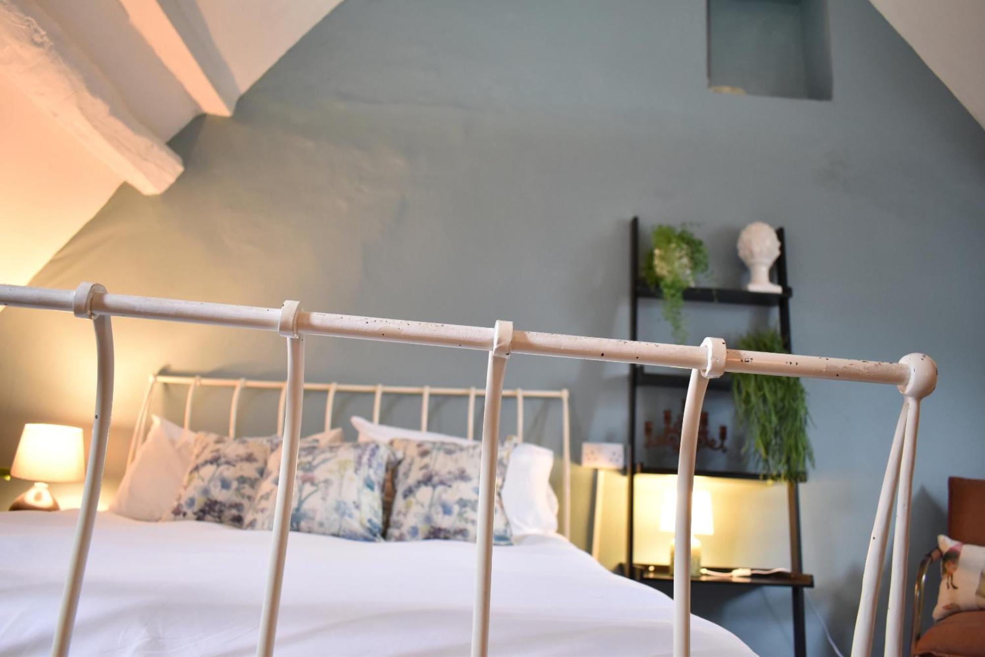 Chestnut Bed And Breakfast Bourton-on-the-Water Ngoại thất bức ảnh